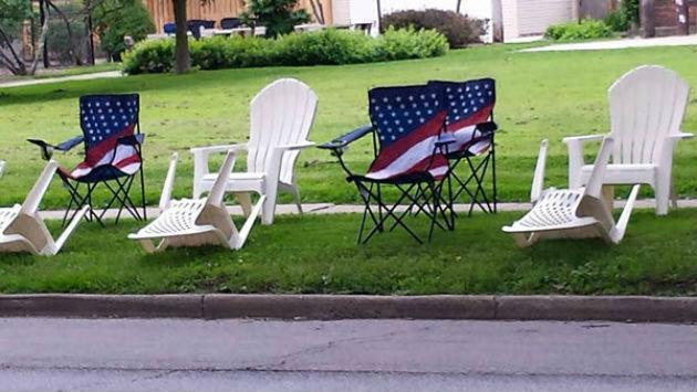 4th-of-july-parade-chair-dibs